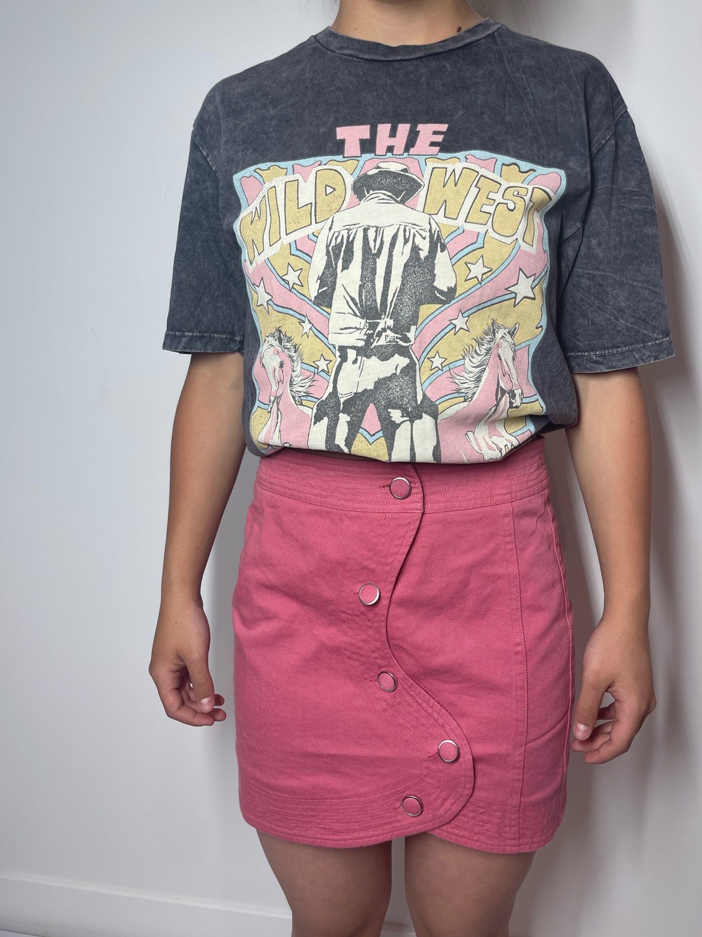 Pink button skirt